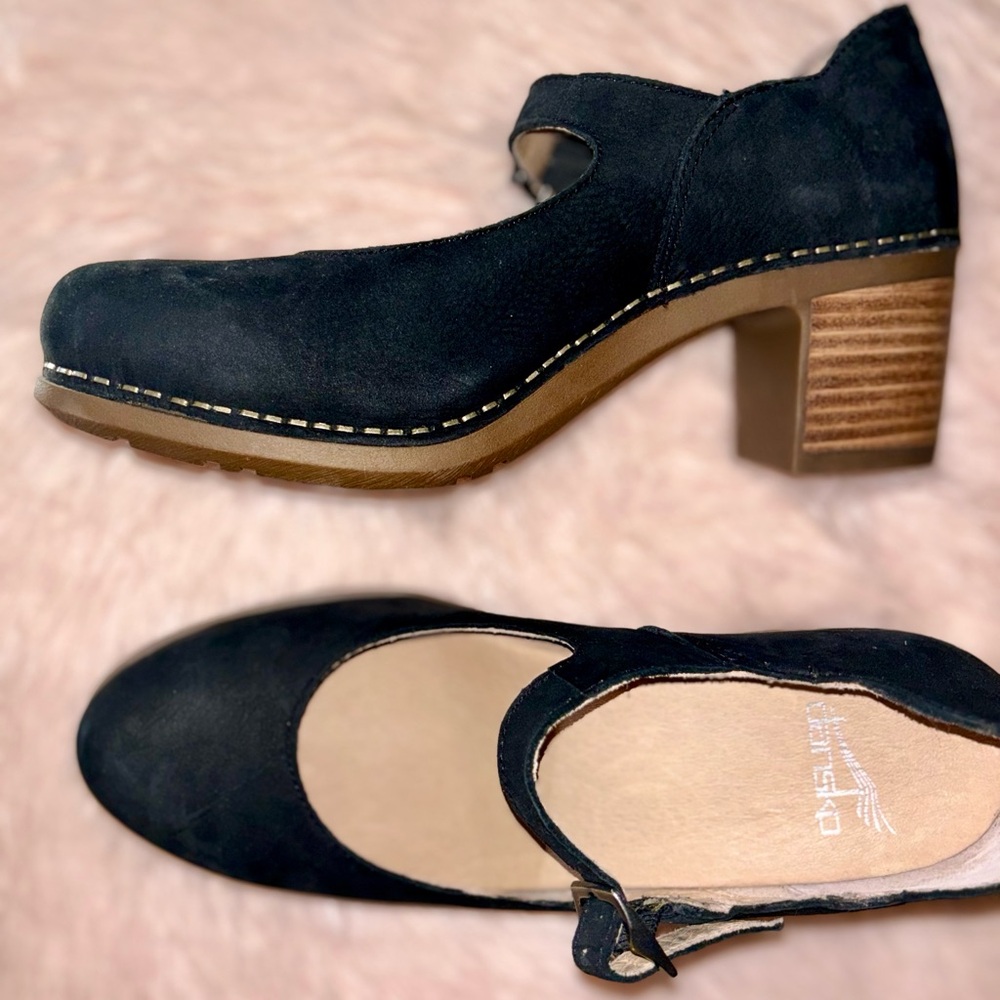 Black Suede Dansko Brand New/ Never Worn Size 36